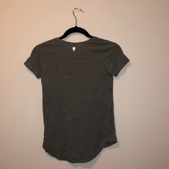 ivivva shirt - Picture 3 of 3